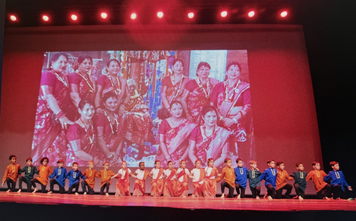 spectacle elementaire 2025