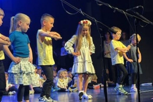Embarquons avec les maternelles pour « Petit Bonhomme part en voyage ! » 